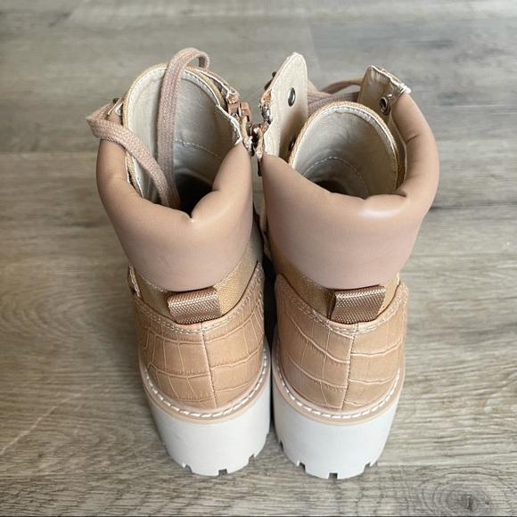 Dolce Vita round toe combat boots lace up NEW - Picture 5 of 9